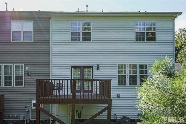 Building Photo - 3 Bedroom Townhome in Magnolia Woods - Clo...