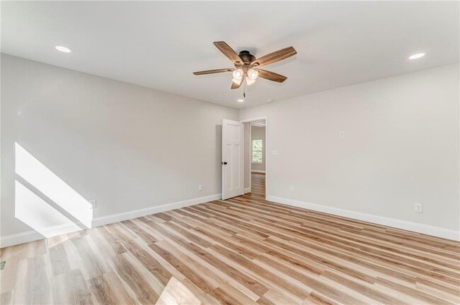 Building Photo - 22 Earls Way