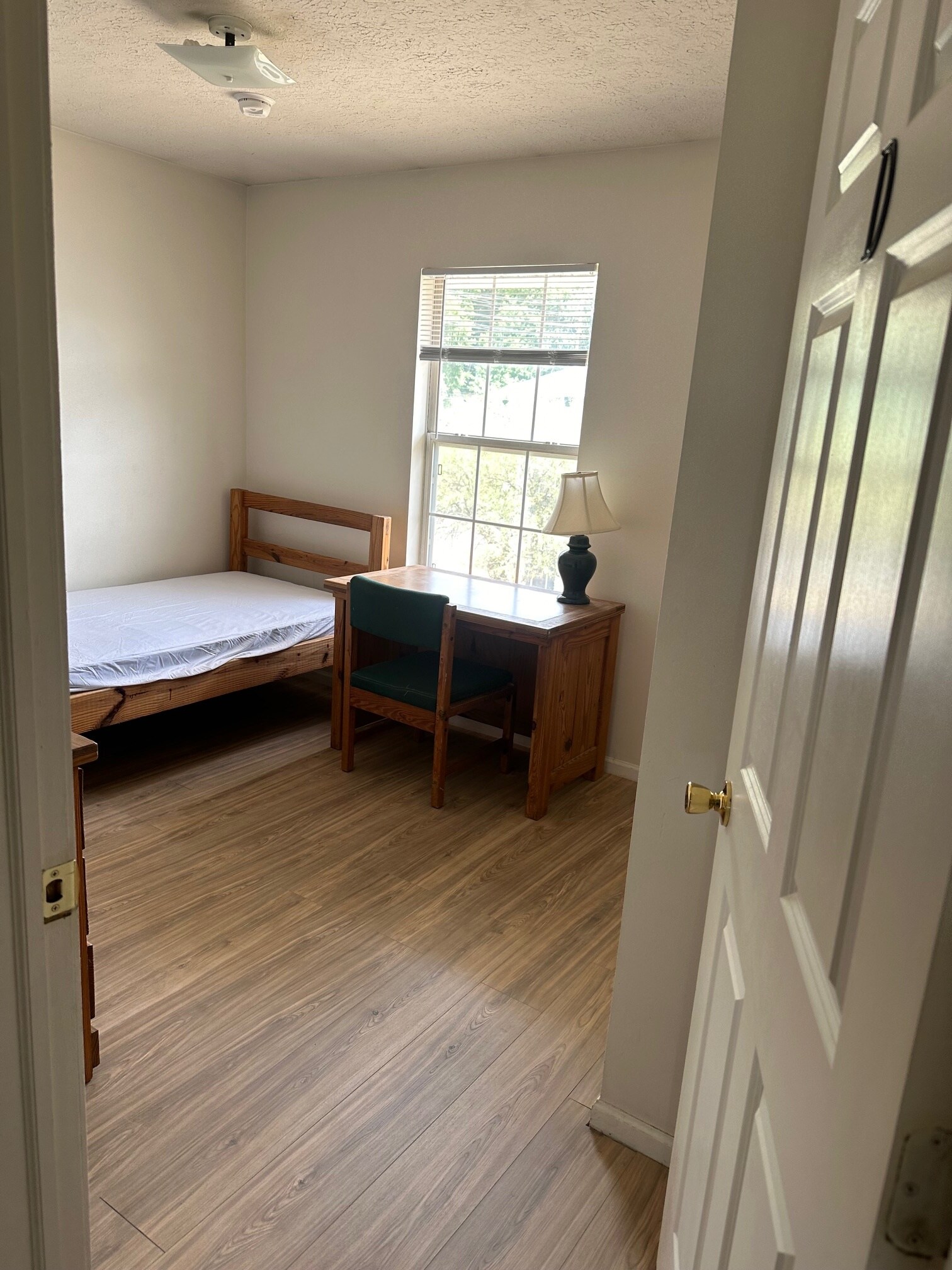 Building Photo - 15 S Shafer St