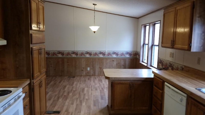 Building Photo - 3841 SE 85th St