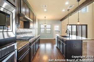 Building Photo - 11602 Camp Real Ln