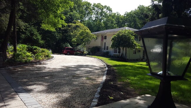 Building Photo - 1520 Majors Path