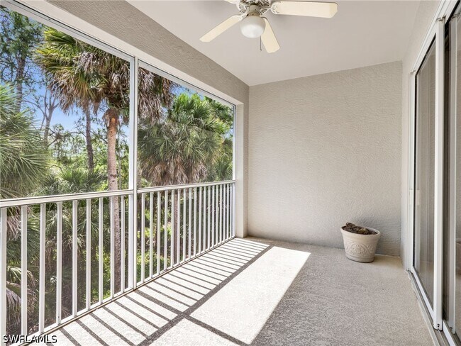 Building Photo - 1882 Tarpon Bay Dr S