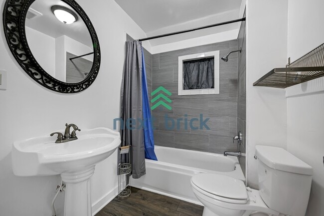 Building Photo - 3 BED & 2 BATH SINGLE FAMILY HOUSE FOR RENT