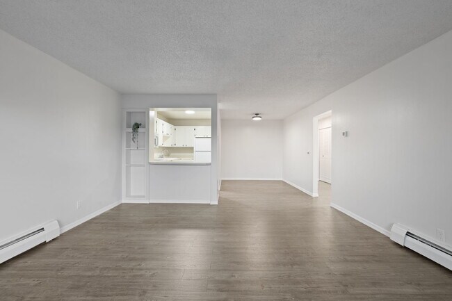 Building Photo - 3200 Virginia Ave S