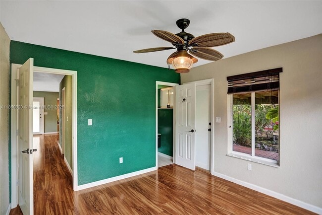 Building Photo - 7245 S Waterway Dr