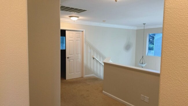 Building Photo - Great home in a court