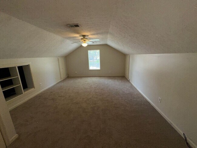 Building Photo - 1409 Aaronwood Dr
