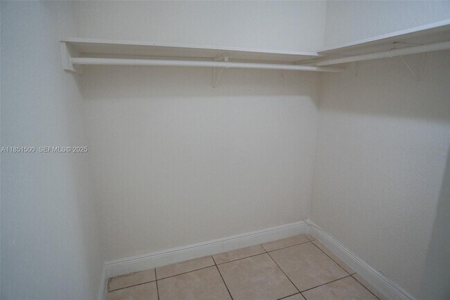 Building Photo - 15650 NW 39th Ct