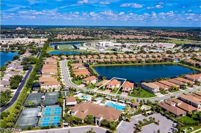 Building Photo - 13755 Luna Dr