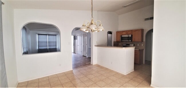 Building Photo - 3400 Tierra Cromo Rd