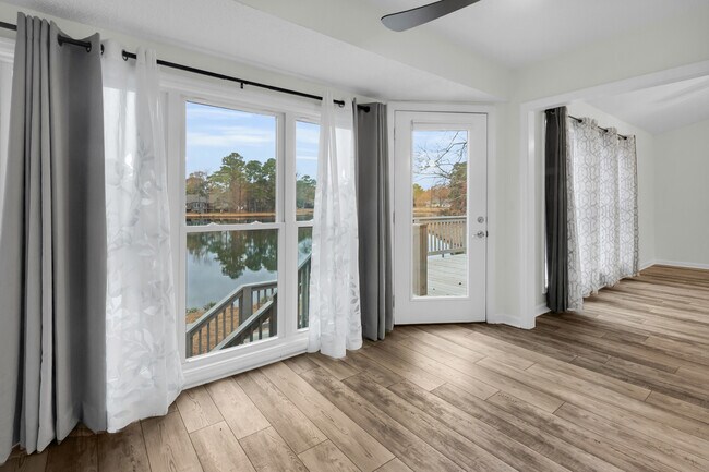 Building Photo - 7212 Windward Dr