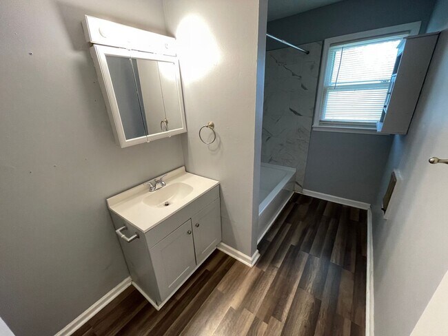 Building Photo - 261-263 Stuart Avenue Duplex