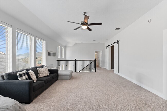 Building Photo - 1102 McMurtry Ridge Dr