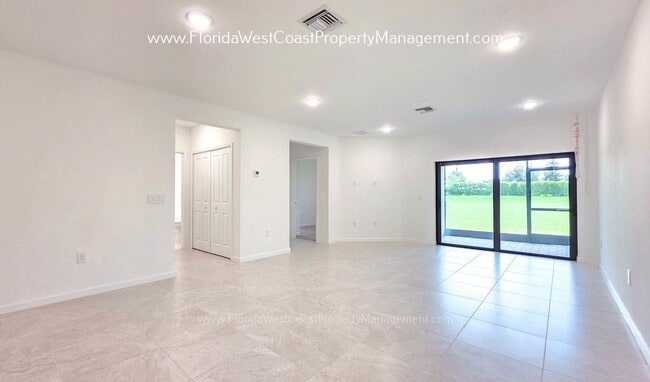 Building Photo - 6467 Silverstar Dr