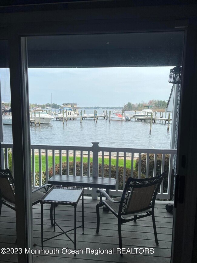 Building Photo - 85 E Water St