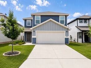 Building Photo - Beautiful 3 Bedroom Home in Winding Brook with Community Pool & Playground!  Conveniently located...