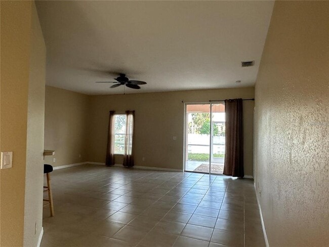 Building Photo - 2761 Shady Ave