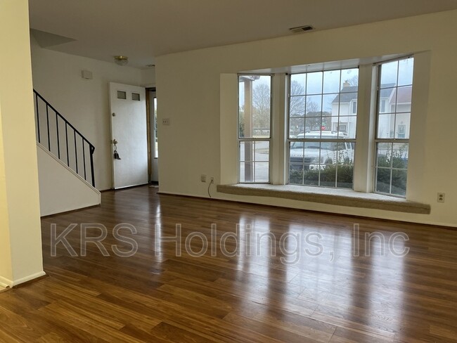 Building Photo - 1503 Garland Way