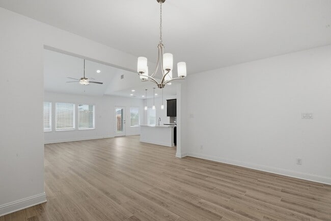Building Photo - 2911 Hanscom St