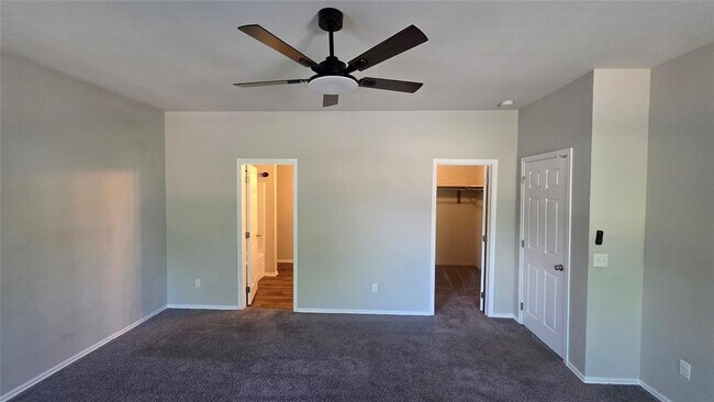Building Photo - 10012 Wimbledon Ct