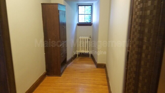 Building Photo - 125 Highland Pkwy