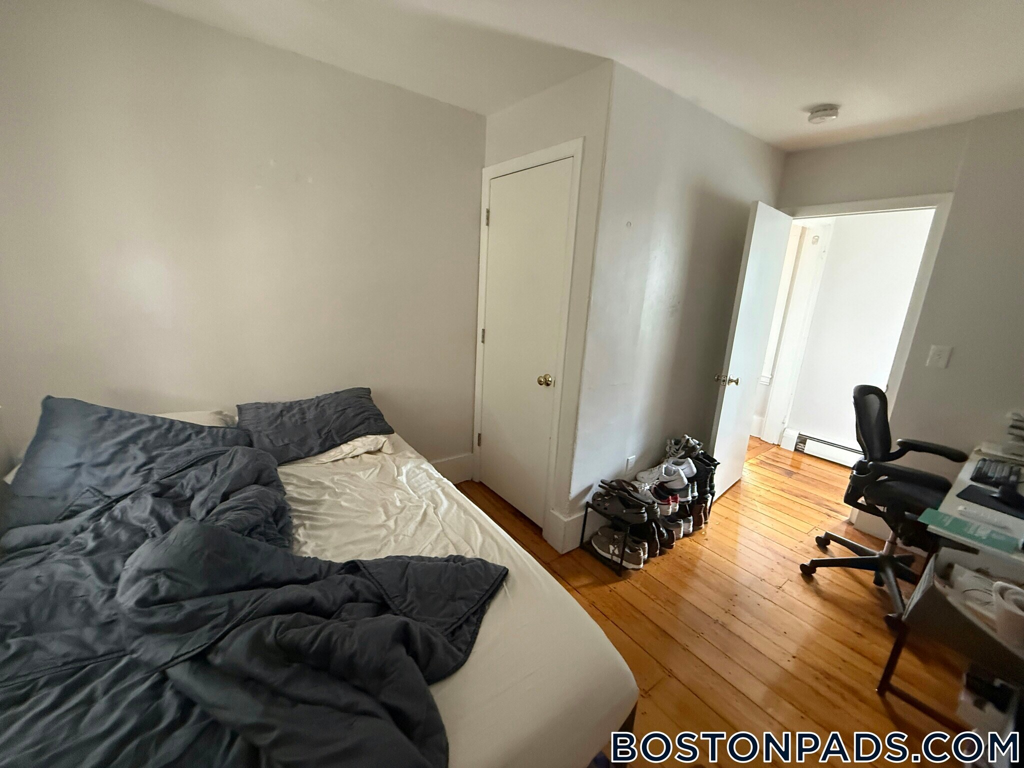 Building Photo - 10 Smith Ave