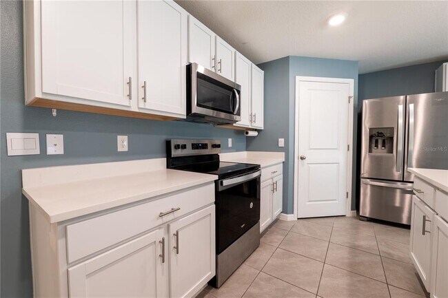 Building Photo - 11272 SE 67th Cir