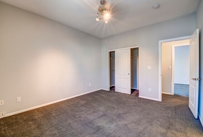 Building Photo - Status: Accepting Applications