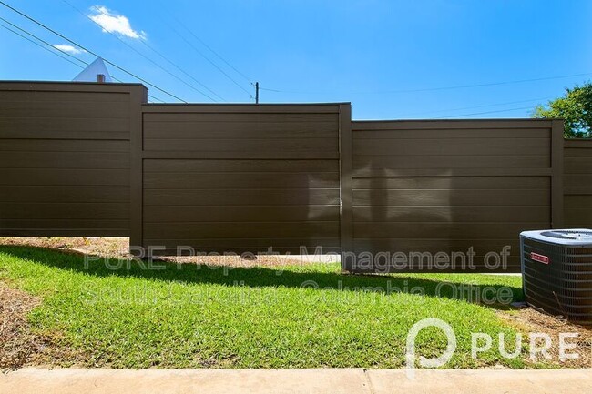 Building Photo - 4359 Azalea Dr