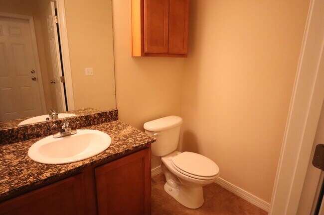 Building Photo - 1490 Bentley Cir