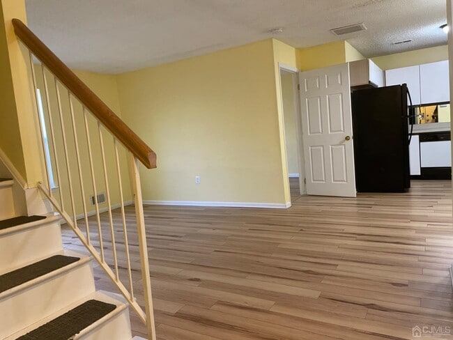 Building Photo - 263 Prestwick Way