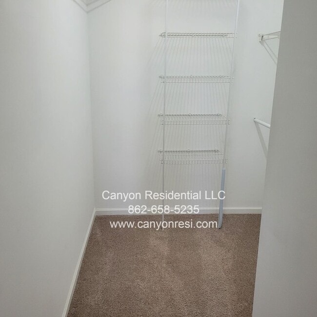 Building Photo - 4396 Moat Dr