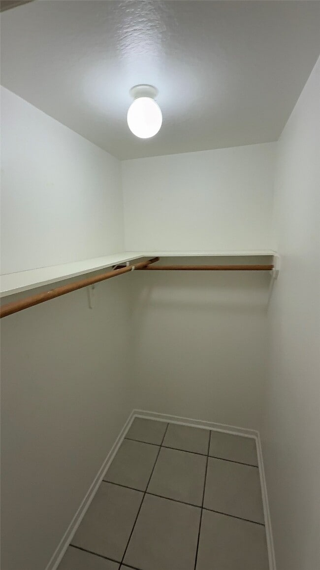 Building Photo - 1103 Laurel Chase Tr