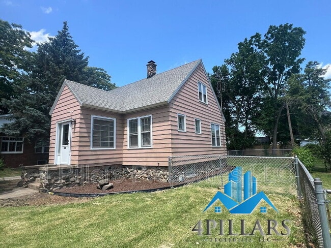 Primary Photo - 106 Belden St