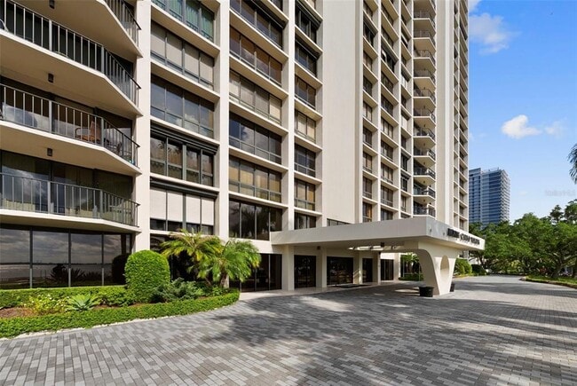 Building Photo - 3301 Bayshore Blvd