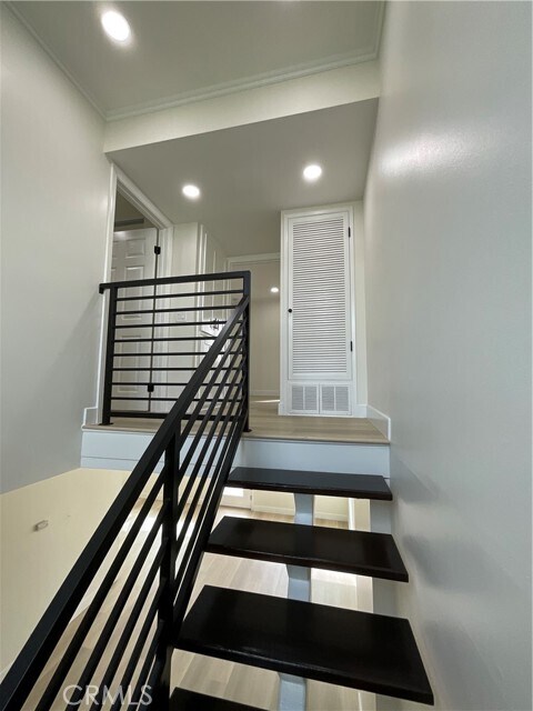 Building Photo - 9745 Port Royal Cir