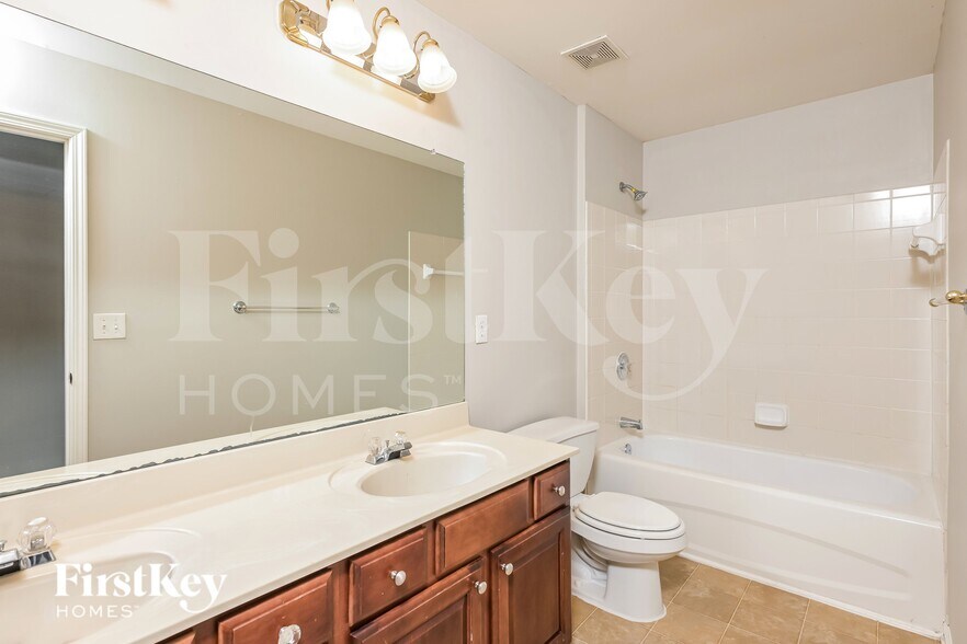 Building Photo - 6287 Greenock Dr