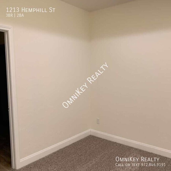 Building Photo - 1213 Hemphill St