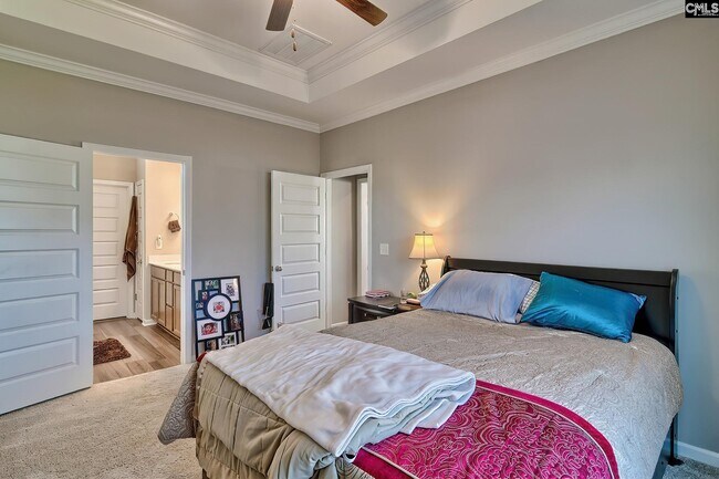 Building Photo - 453 Durwin Wy