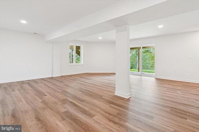 Building Photo - 25490 Kipps Ln
