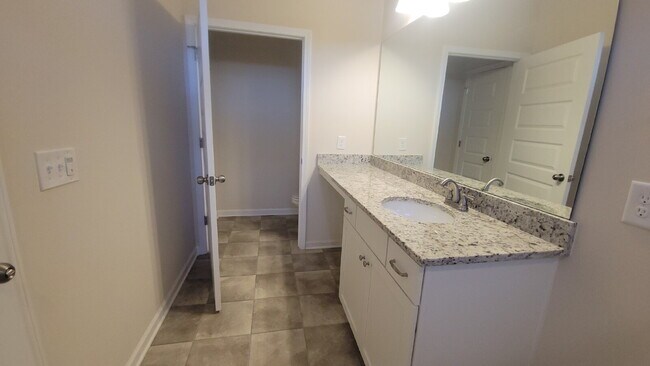 Building Photo - Section 8 Welcome!!!  "Charming 3-Bed Oasis with Granite Elegance in Harvest – 1,501 Sq Ft of Com...