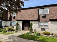 Building Photo - 6 Church Ln