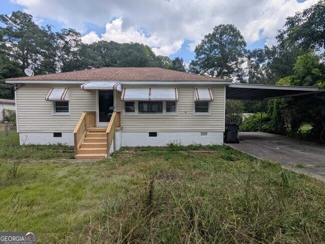 Primary Photo - 218 Wallis St