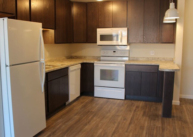 Building Photo - ValleyHigh Flats