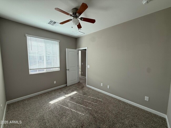 Building Photo - 1255 N Arizona Ave