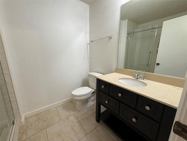 Building Photo - 15615 Lost Maples Dr