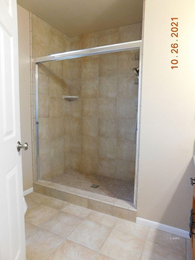 Building Photo - Charming 3-Bedroom Home with Solar, A/C & ...