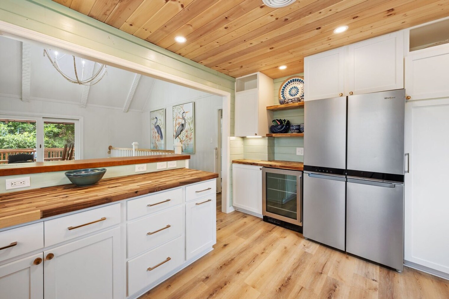 Building Photo - 165 Pioneer Loop