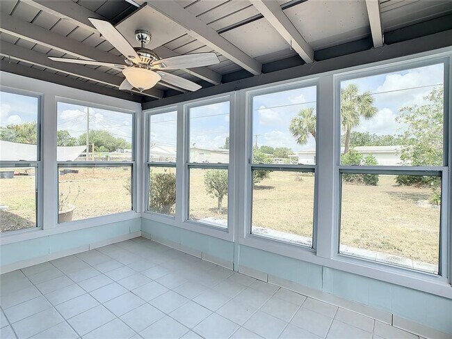 Building Photo - 22186 Catherine Ave